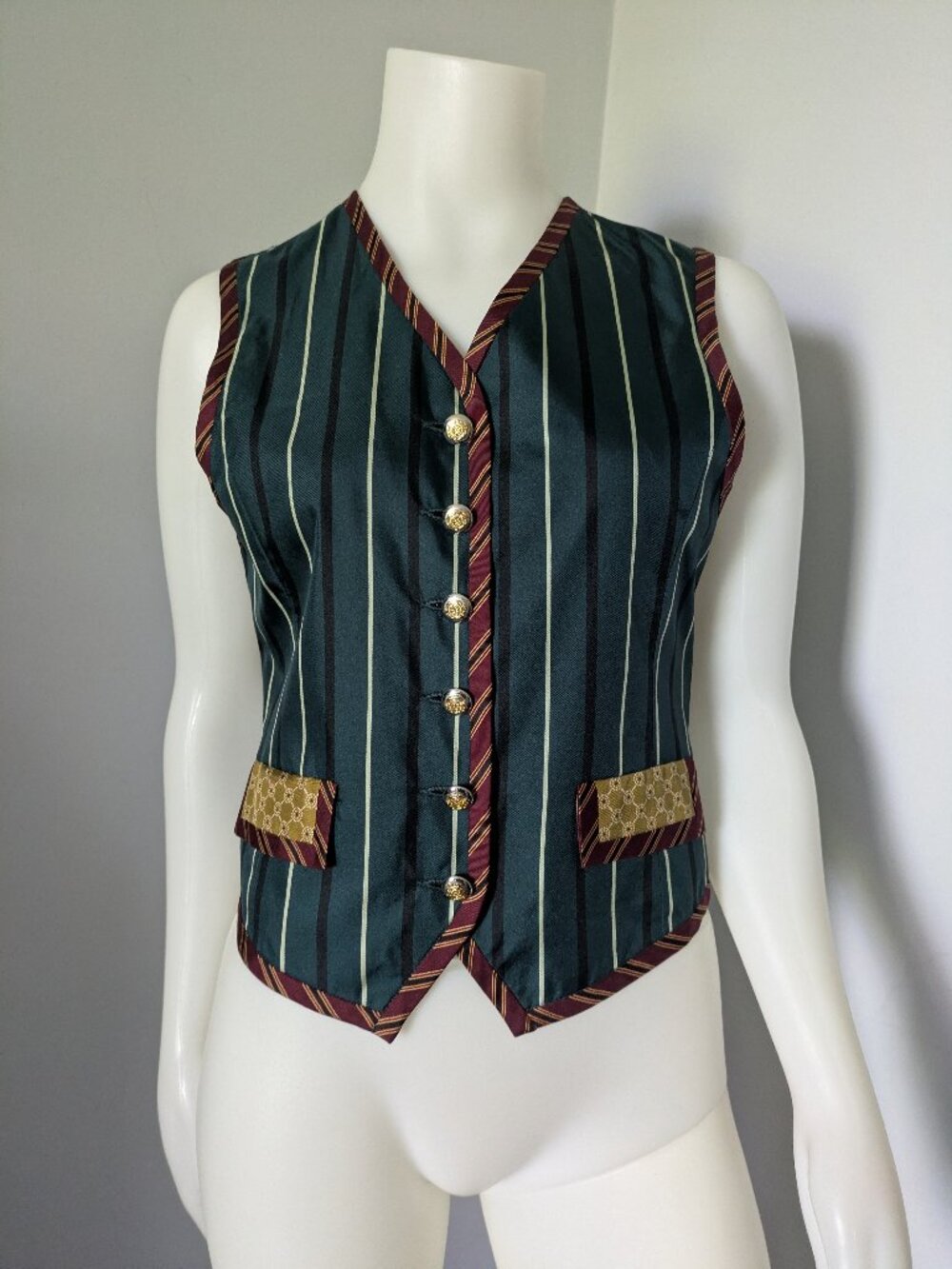 Liz Claiborne Petite Collection Vest